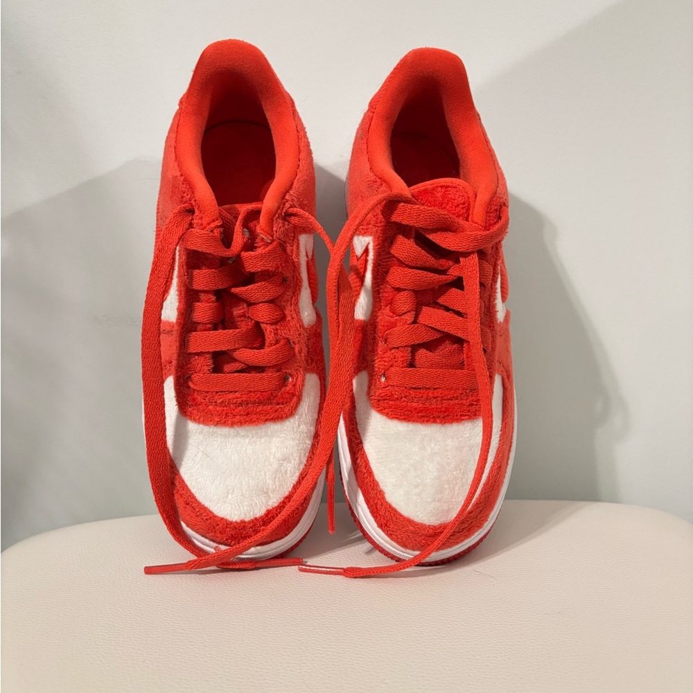 Sold ‼️ Red and White Nike Air Max Kids Girls Size 3Y - Picture 7 of 8